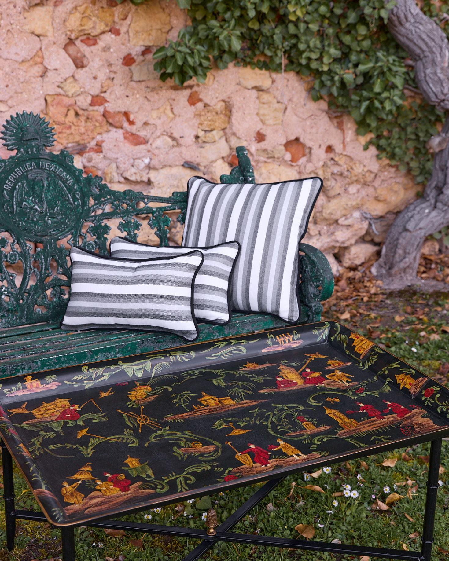 COJÍN BRECA GRANDE (negro)