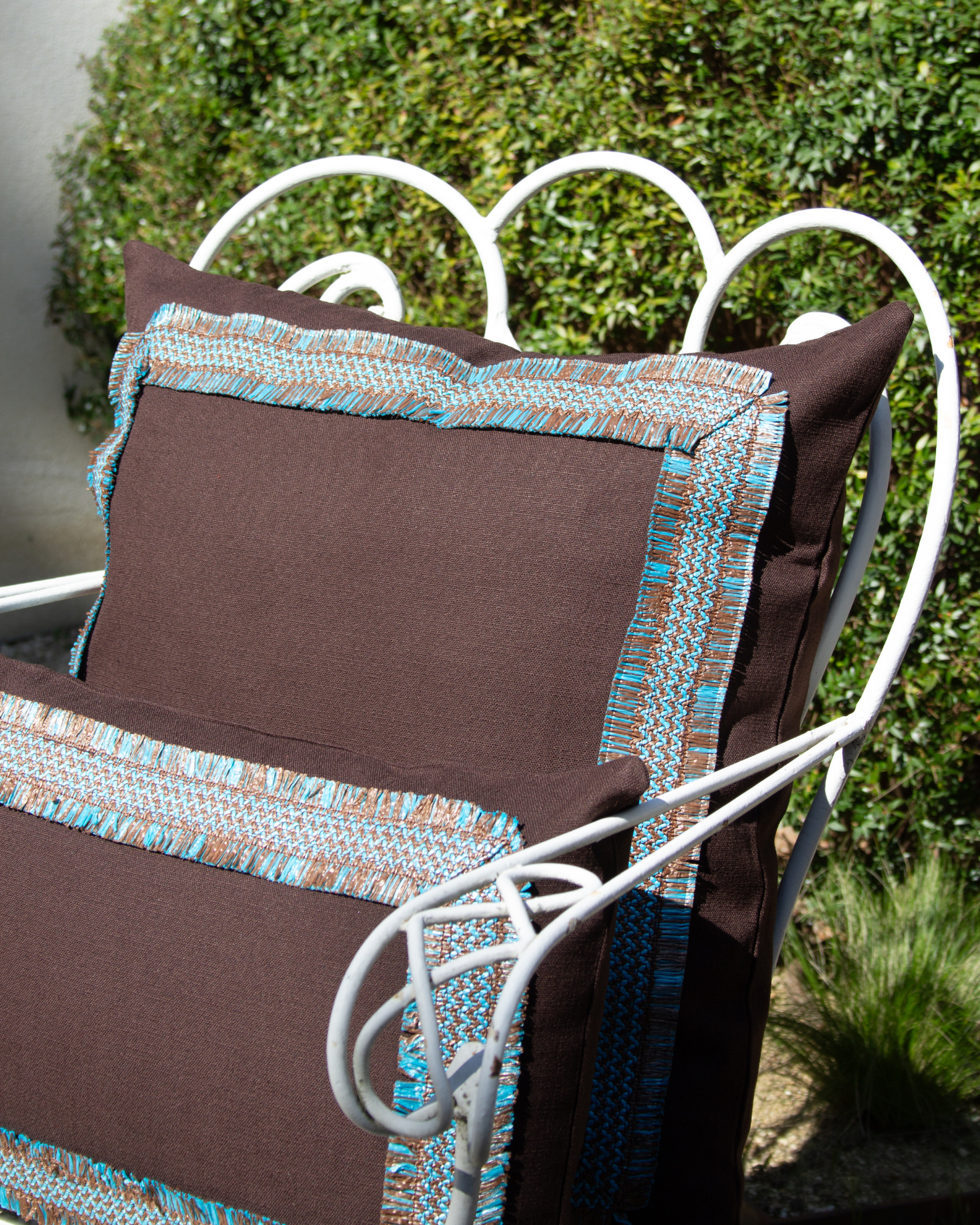 LARGE BRIZNAL CUSHION (brown)