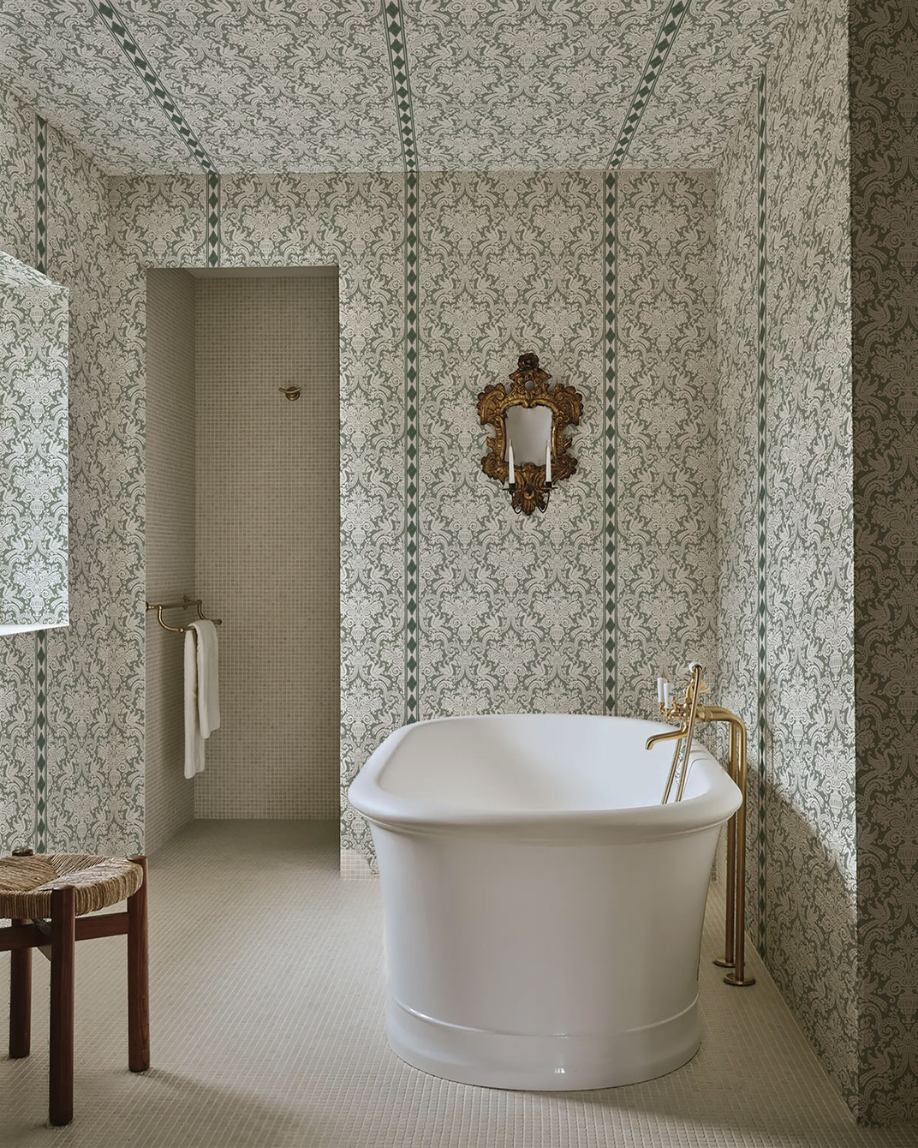 VICTORIA GREEN WALLPAPER (5m2 roll)