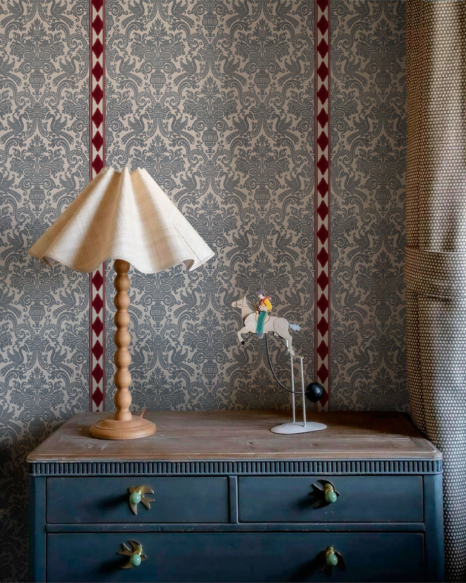 LEONOR RED WALLPAPER (5m2 roll)