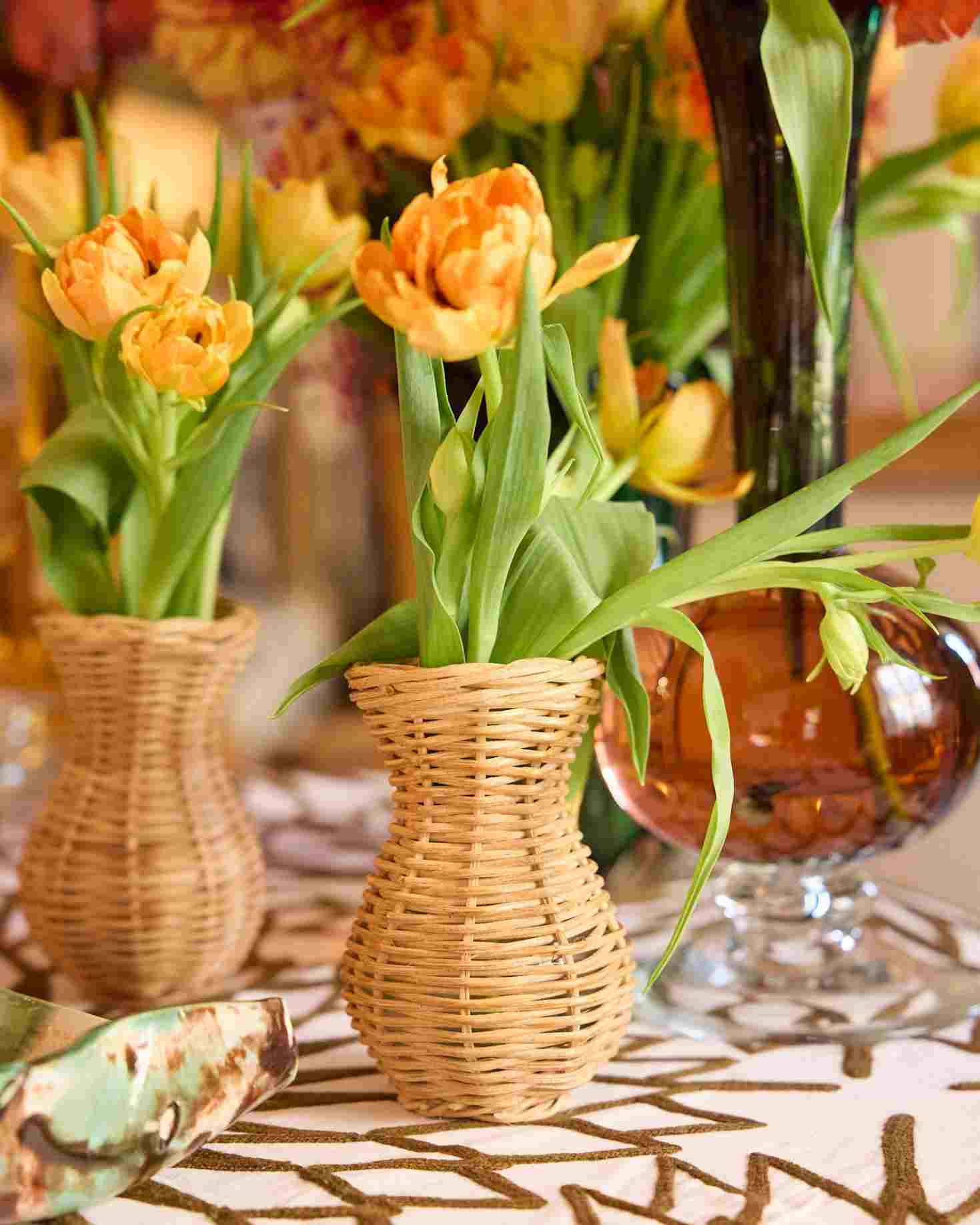 ROUND CHEST VASE