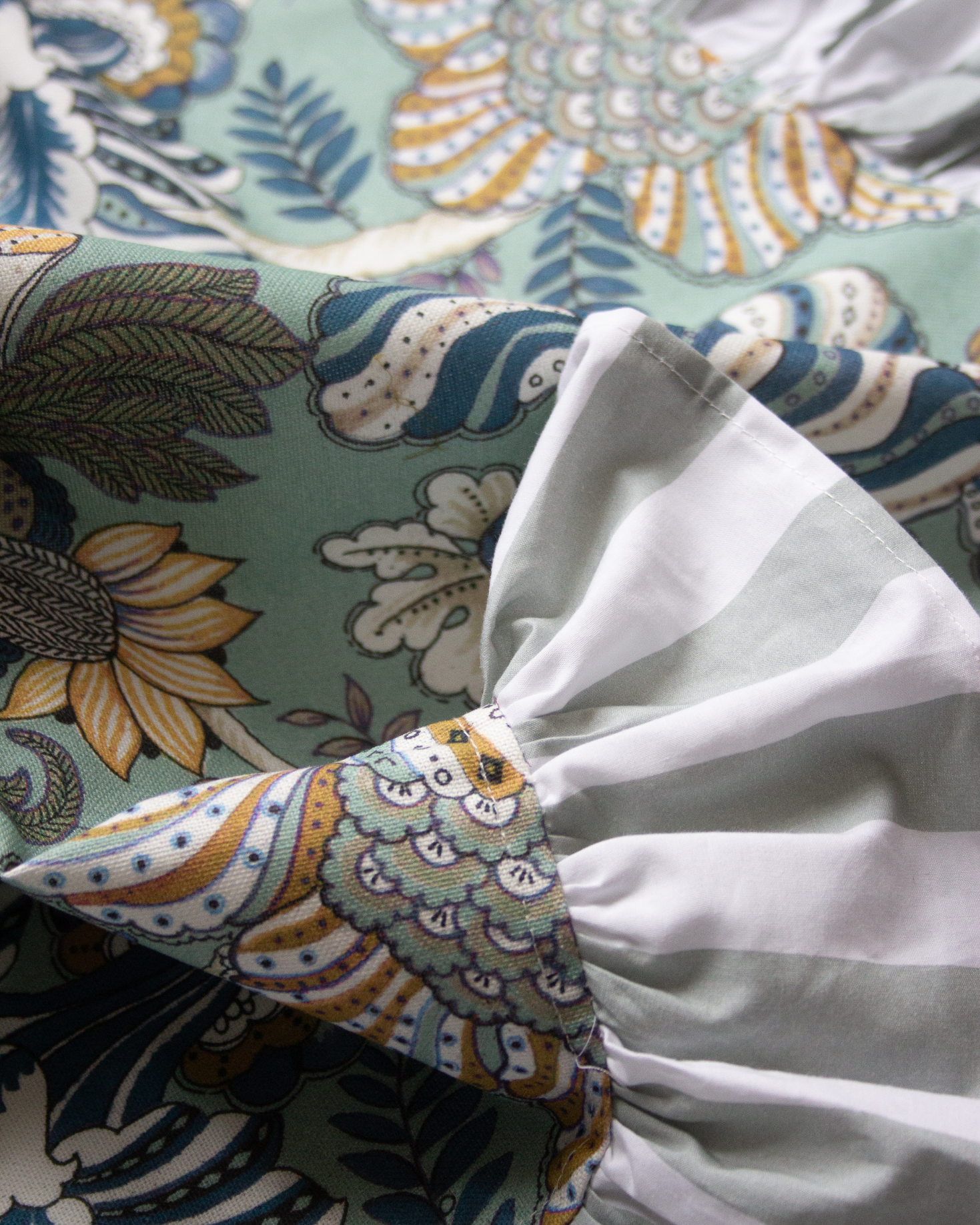 RECTANGULAR BEGONIA TABLECLOTH (blue)