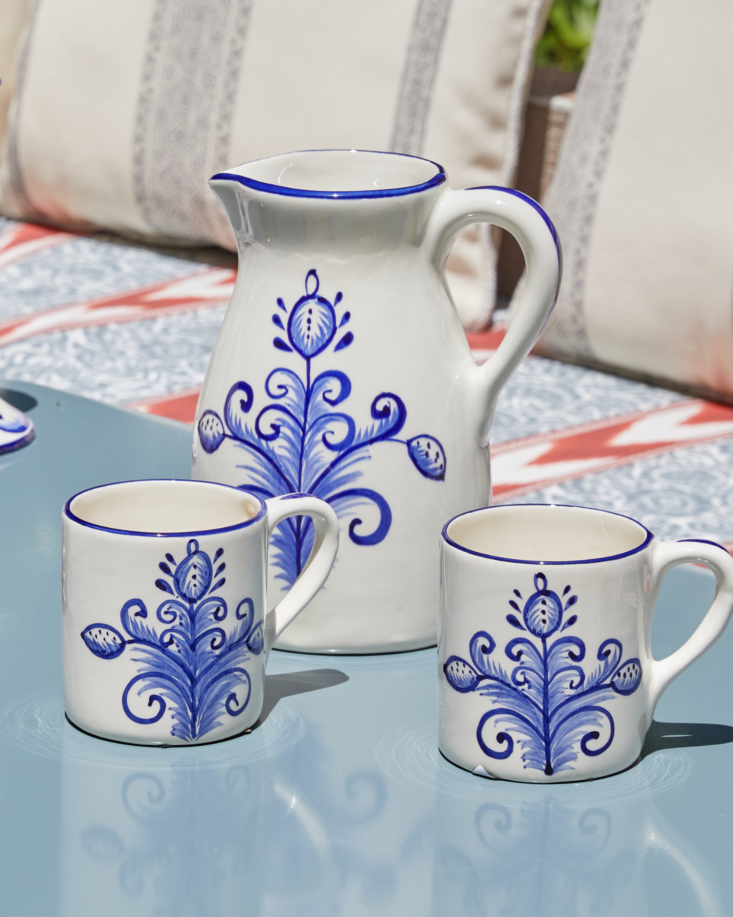 BLUE CARNATION JUG