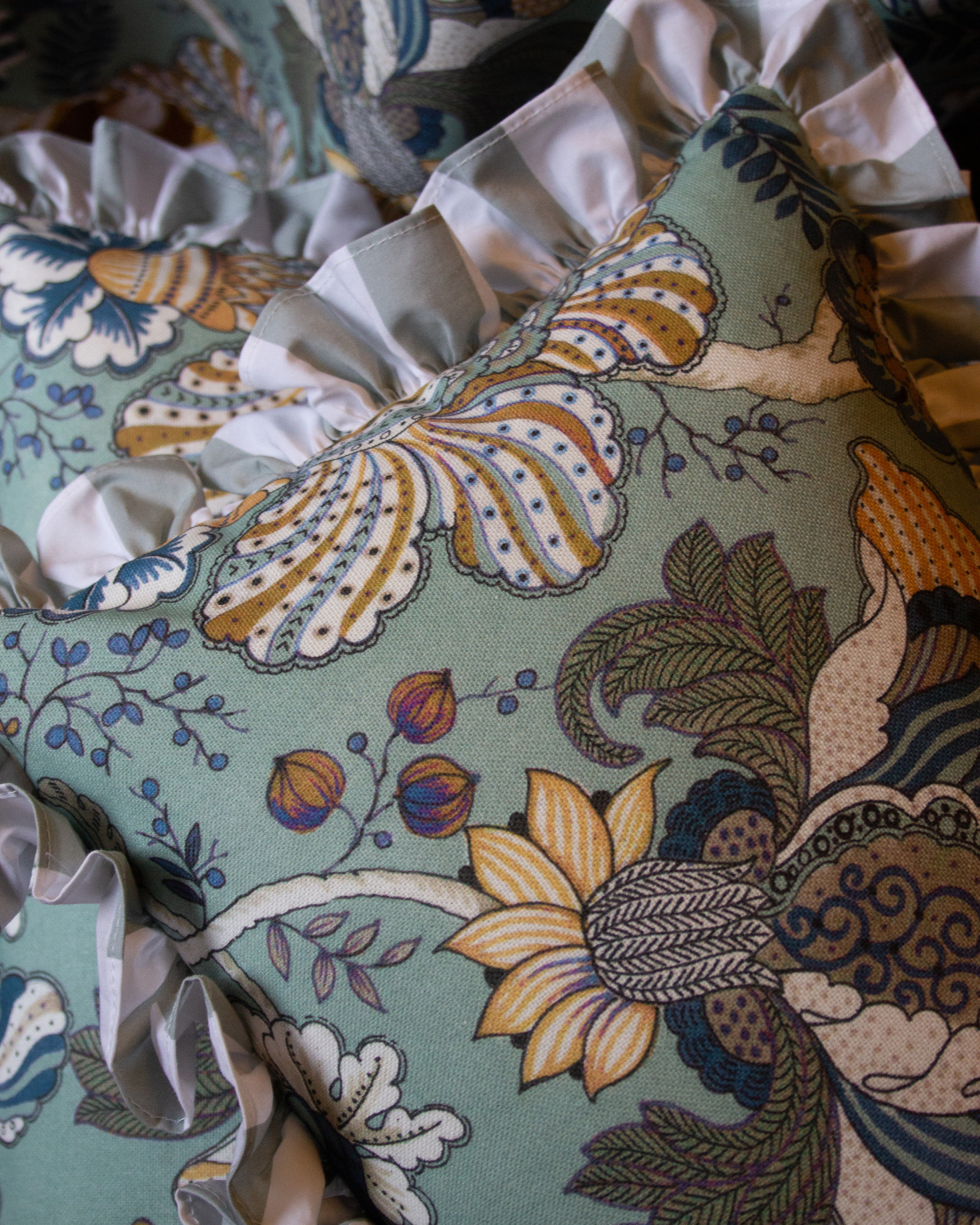 LARGE BEGONIA CUSHION (blue)