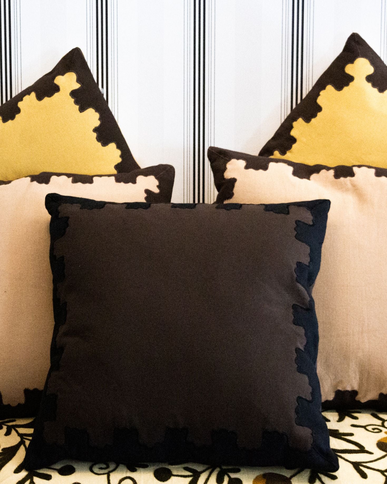 MEDIUM BROCADE COTTON CUSHION