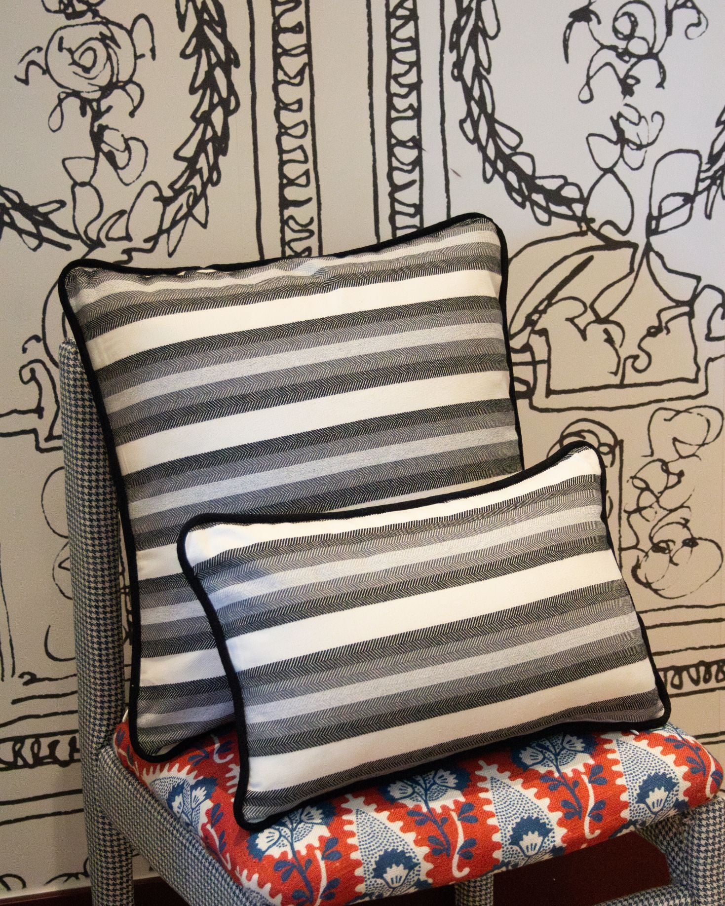 COJÍN BRECA GRANDE (negro)