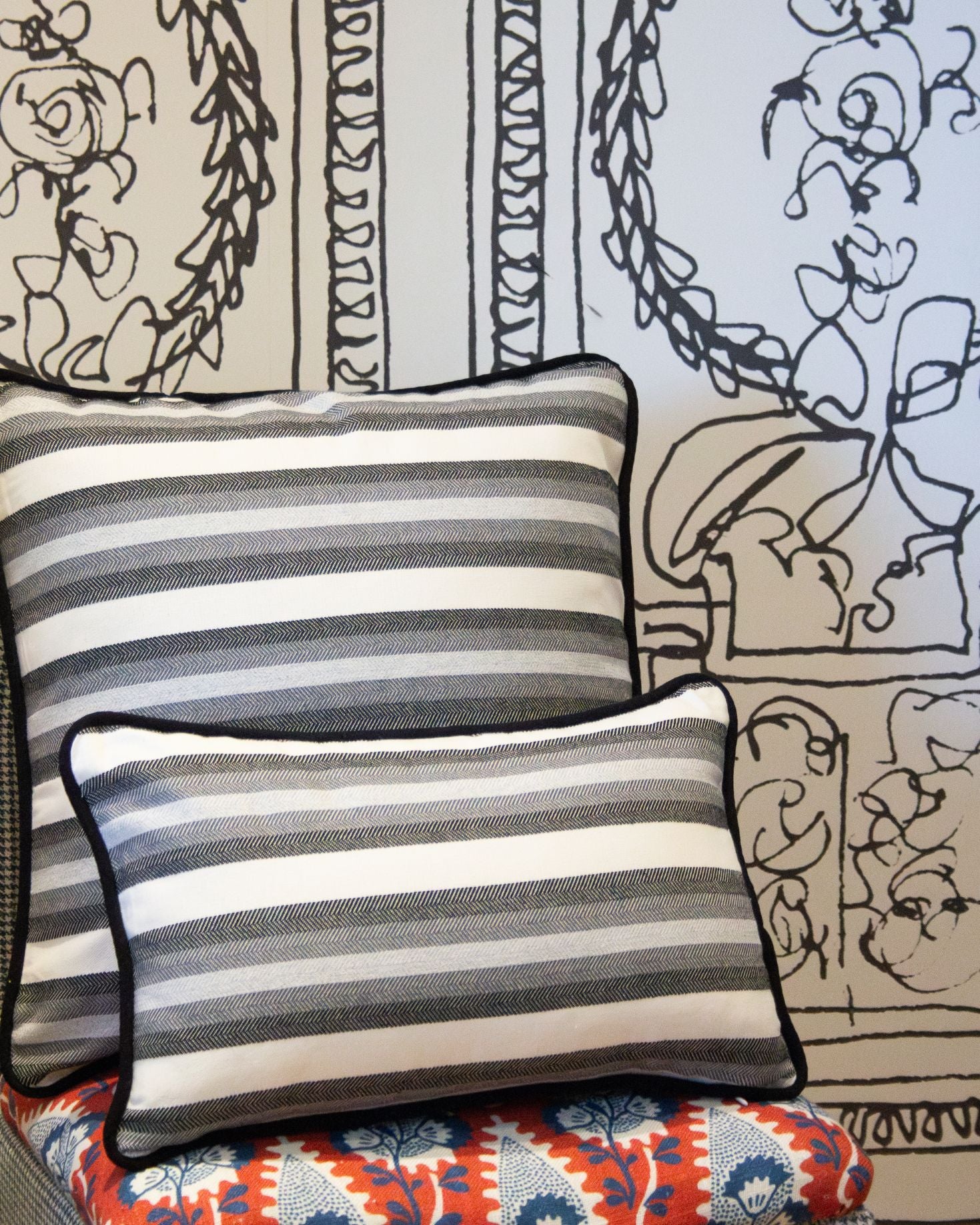 COJÍN BRECA GRANDE (negro)