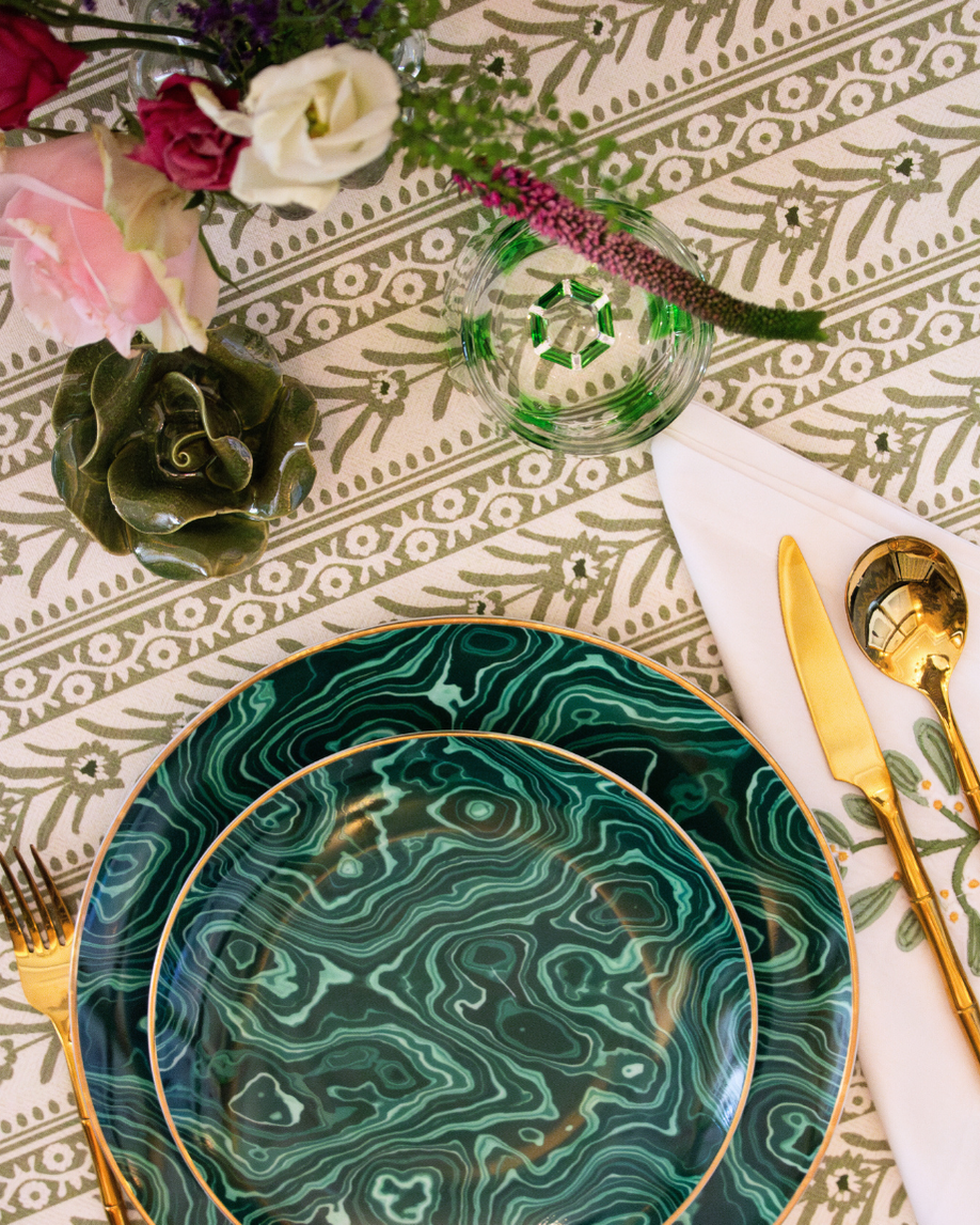 BROWN SQUARE TABLECLOTH (green)