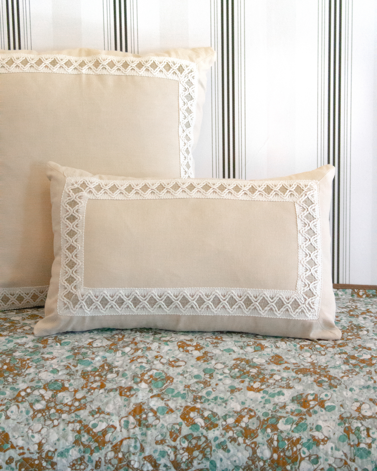 COJIN PASTEL PEQUEÑO