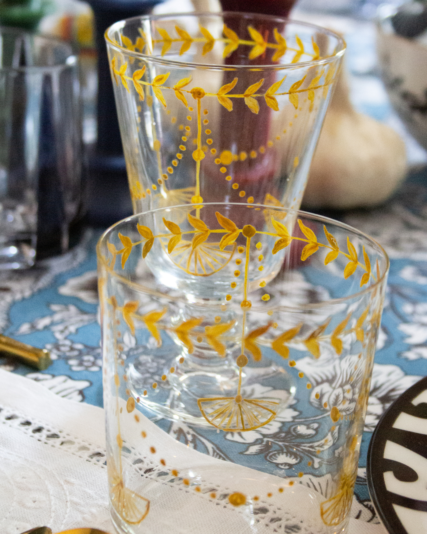 SET 4 HANDMADE CUPS