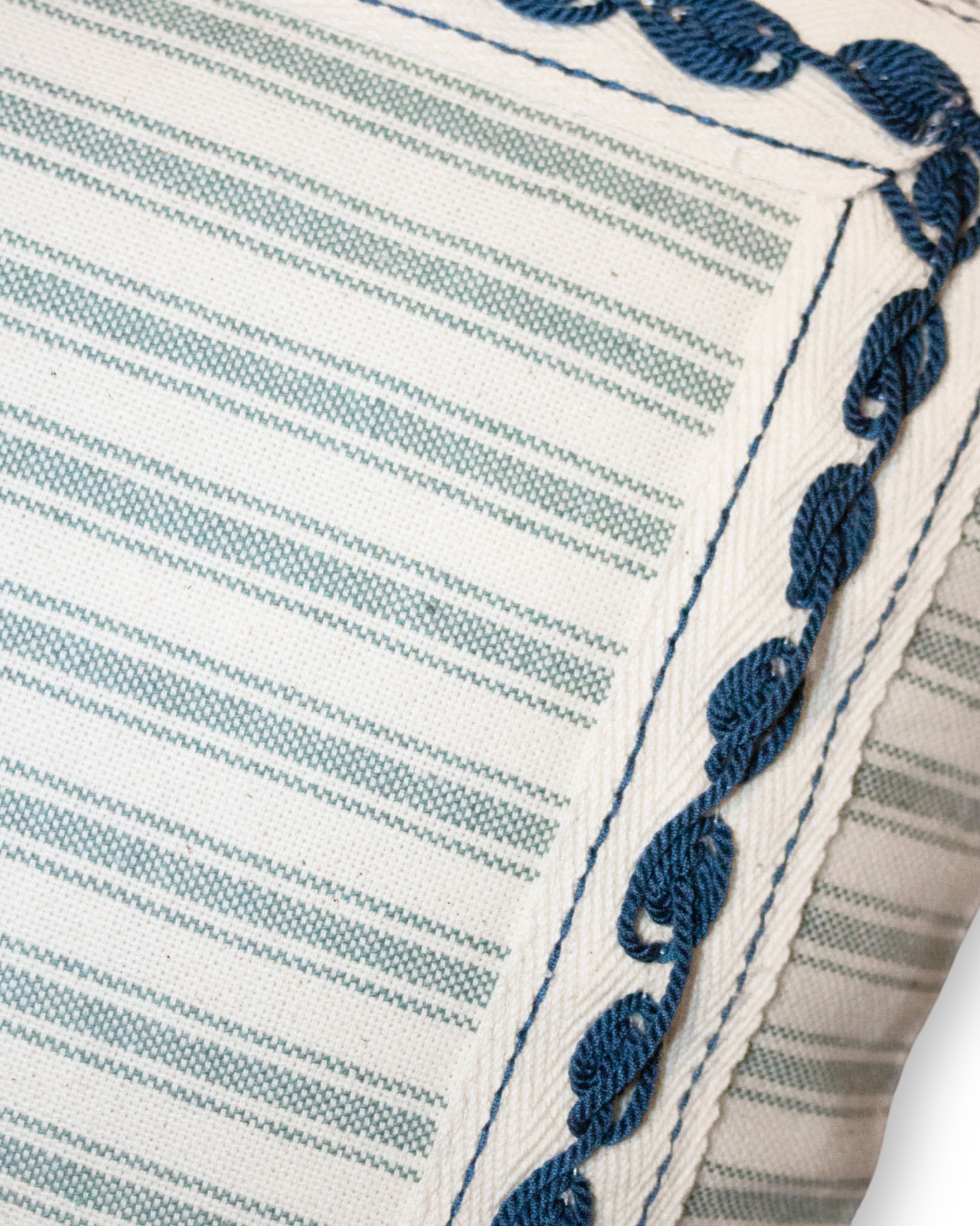 COJÍN BRISA GRANDE (verde)