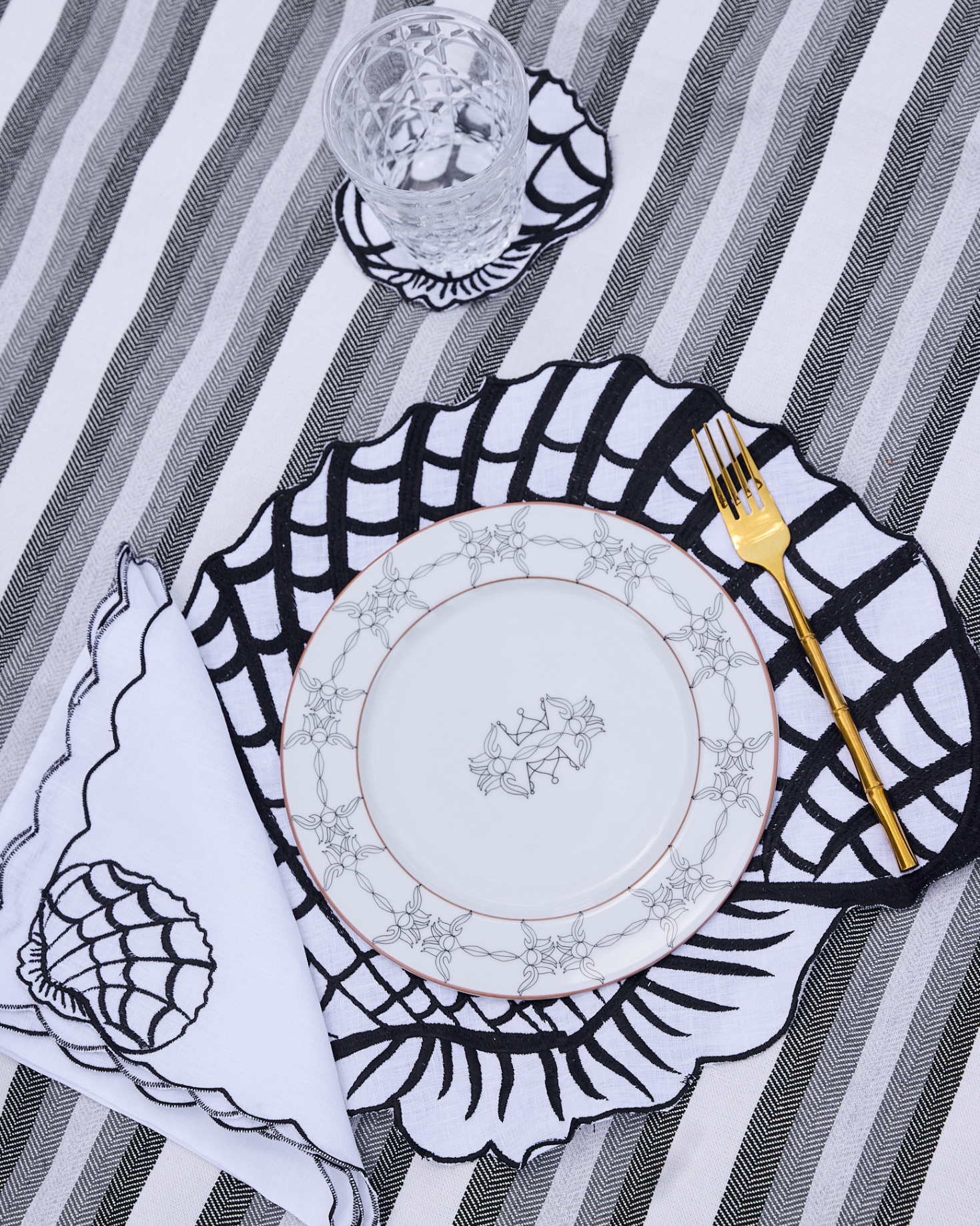 MANTEL CUADRADO BRECA (negro)