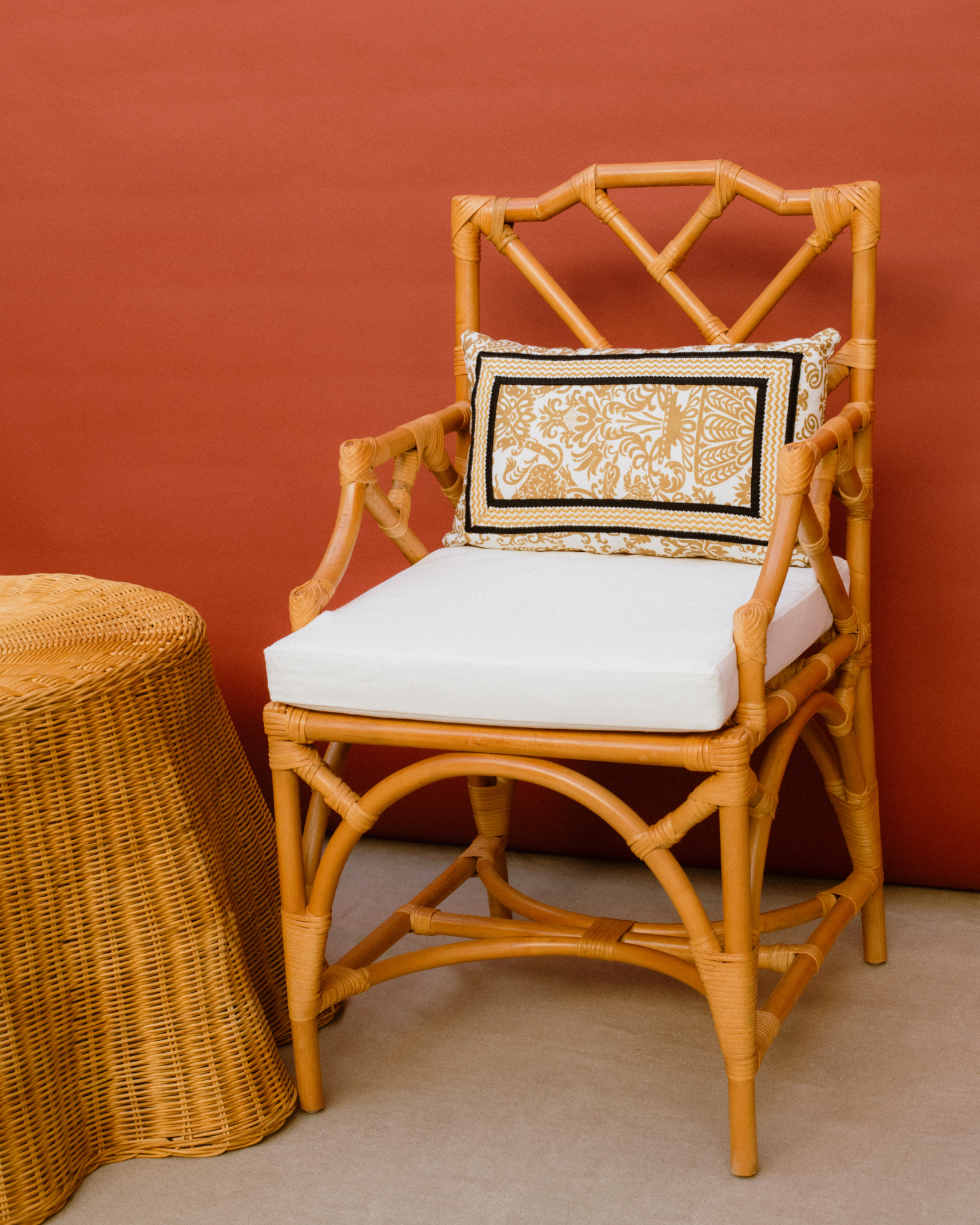 ALTAMIRA CHAIR