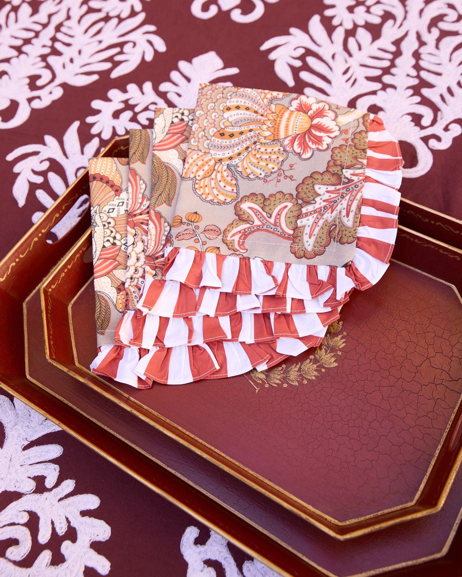 BEOL SMALL TRAY (burgundy)