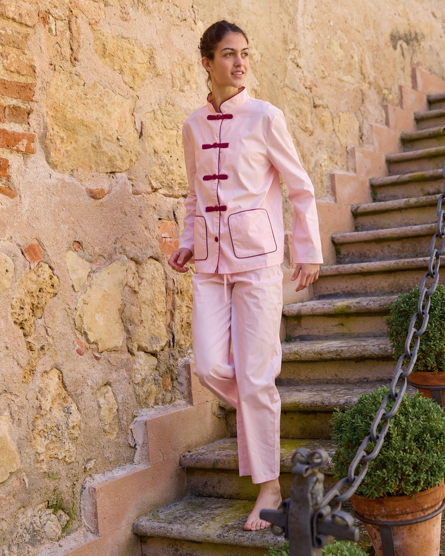 PIJAMA ROSA CON RIBETE
