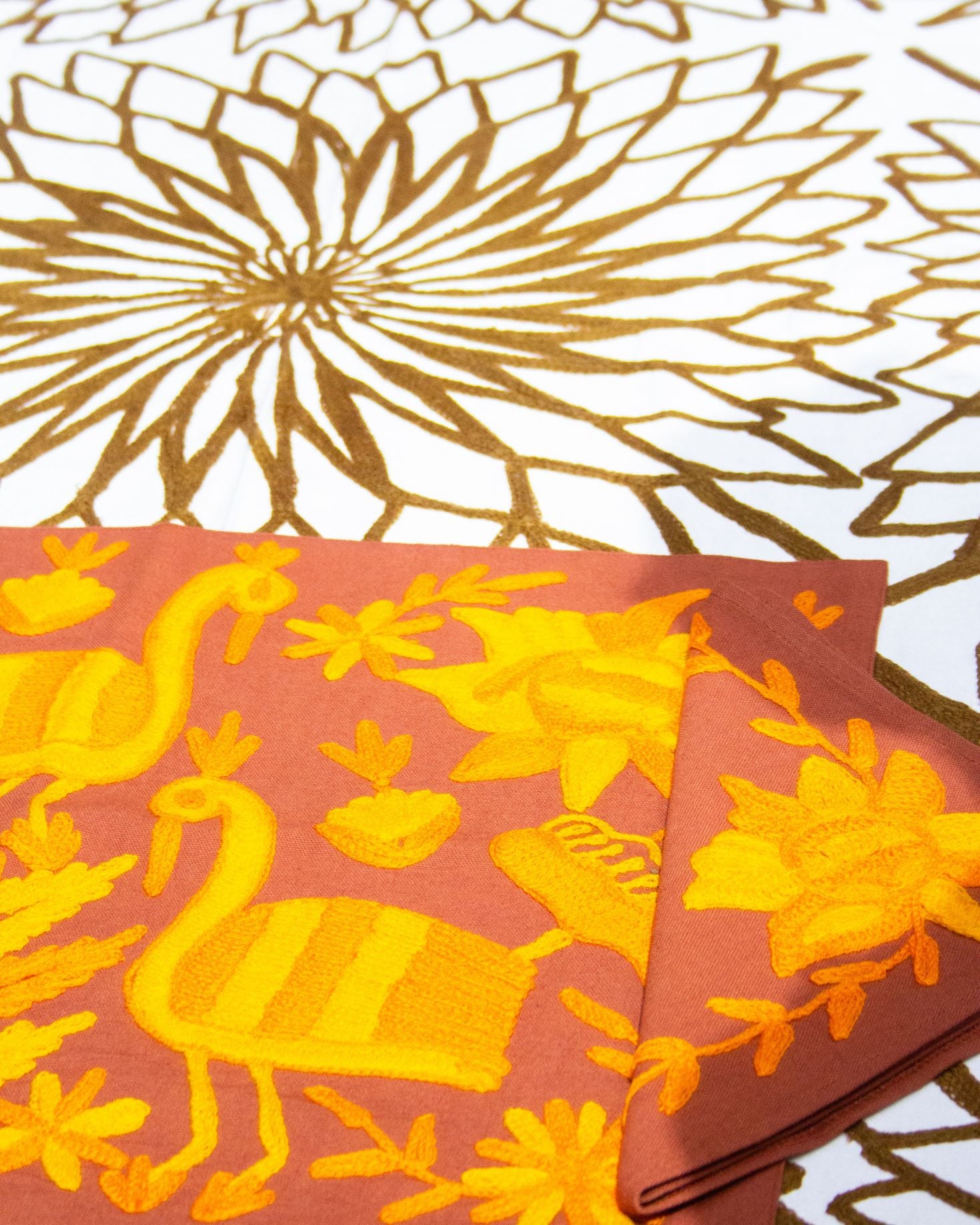 RECTANGULAR BRECA TABLECLOTH (red)