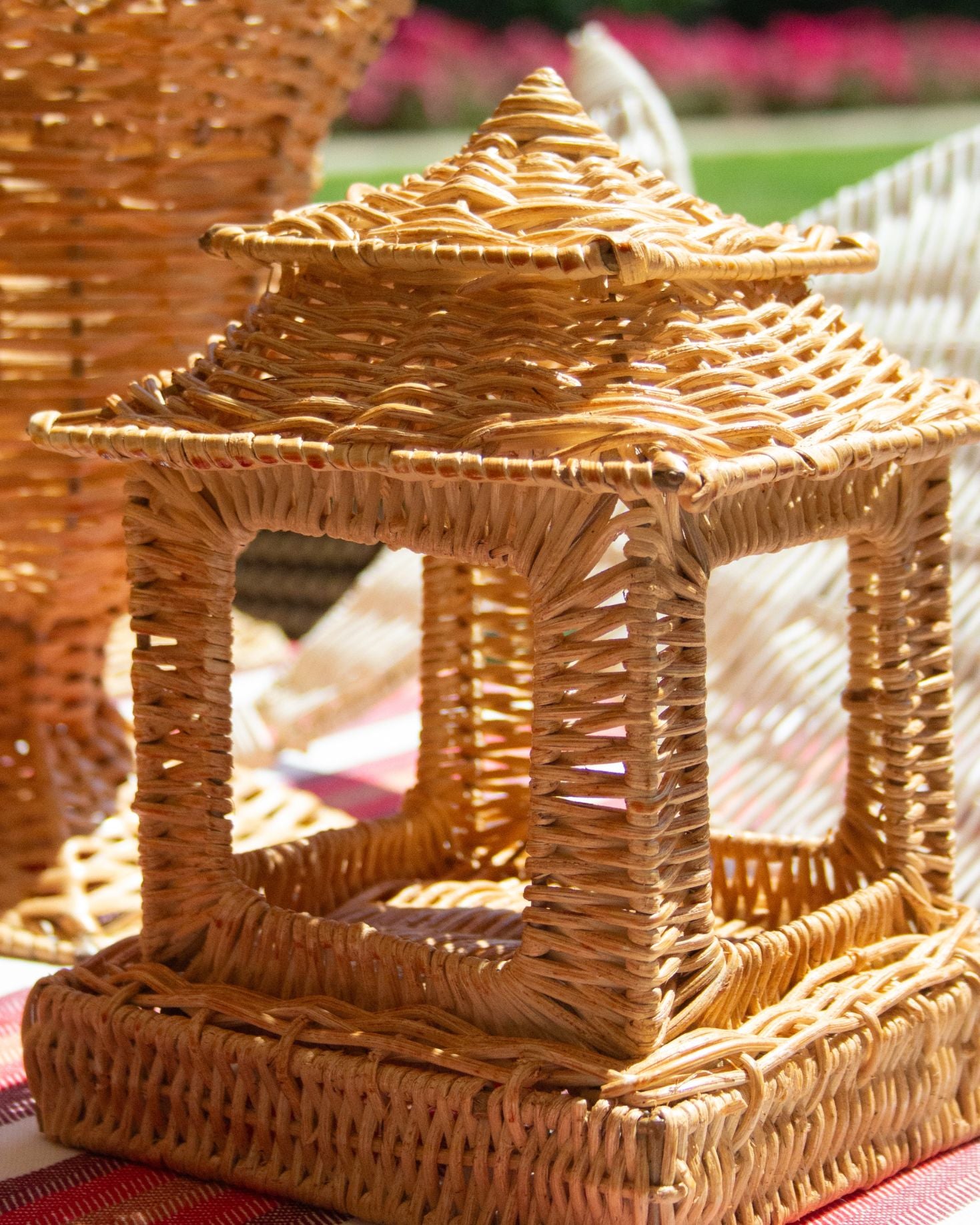 SMALL WICKER PAGODA