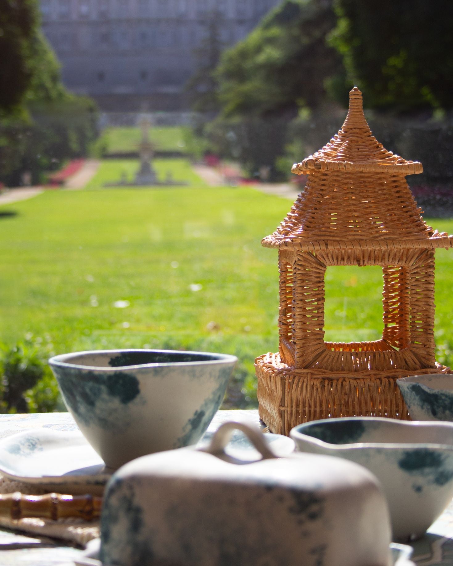 LARGE WICKER PAGODA