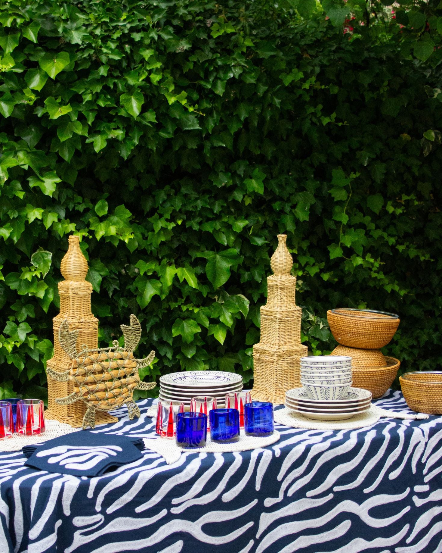 RECTANGULAR BRECA TABLECLOTH (red)