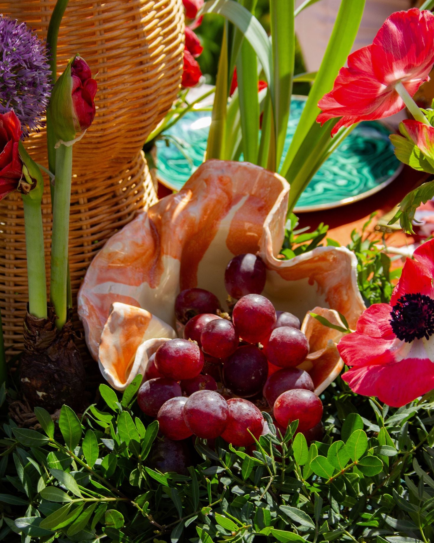 MEDIUM ORANGE POTTERY