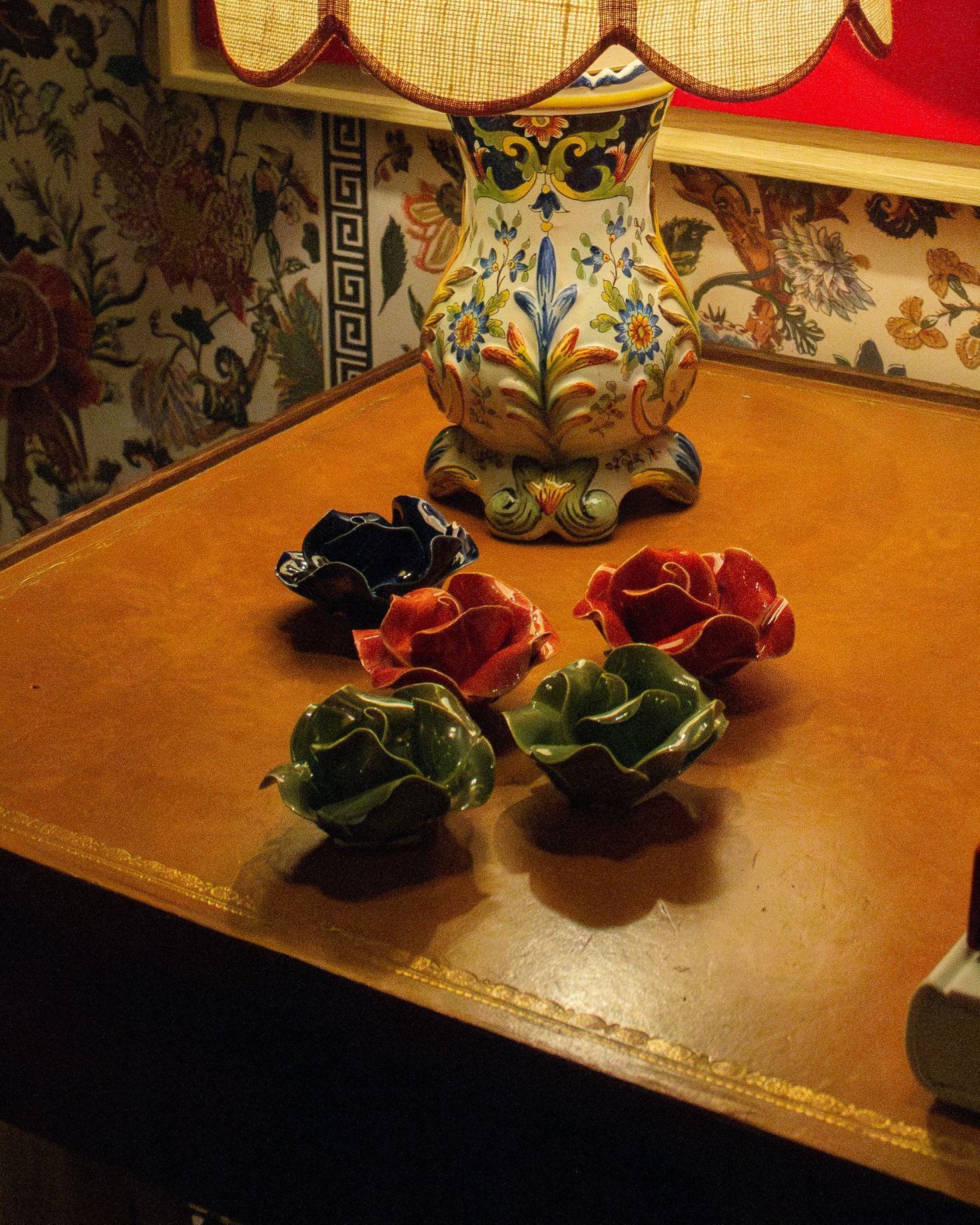 TERRACOTTA FLOWER ACCESSORY