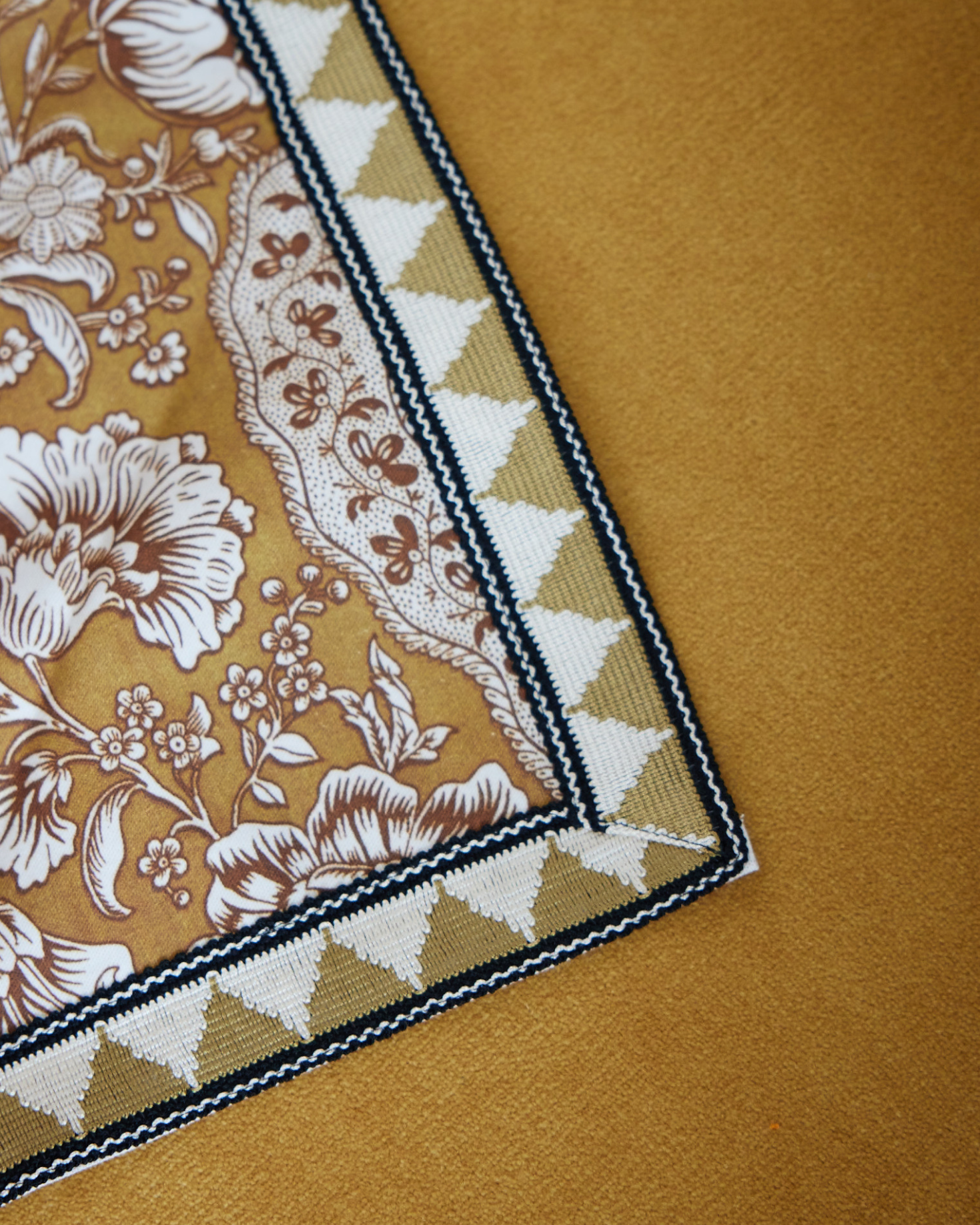 INDIVIDUAL AND NAPKIN ADELFA