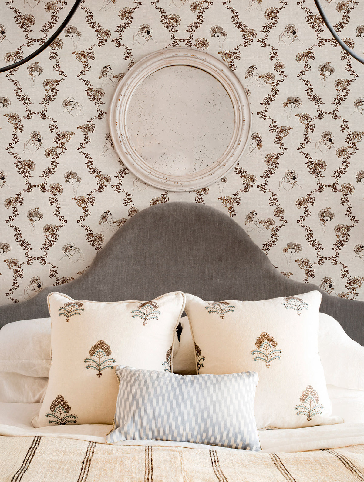 ISABEL BROWN WALLPAPER (5m2 roll)