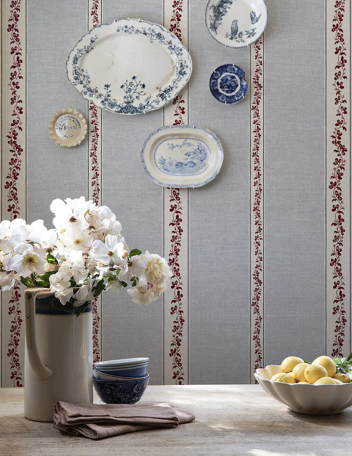 SOFIA CELESTIAL WALLPAPER (5m2 roll)