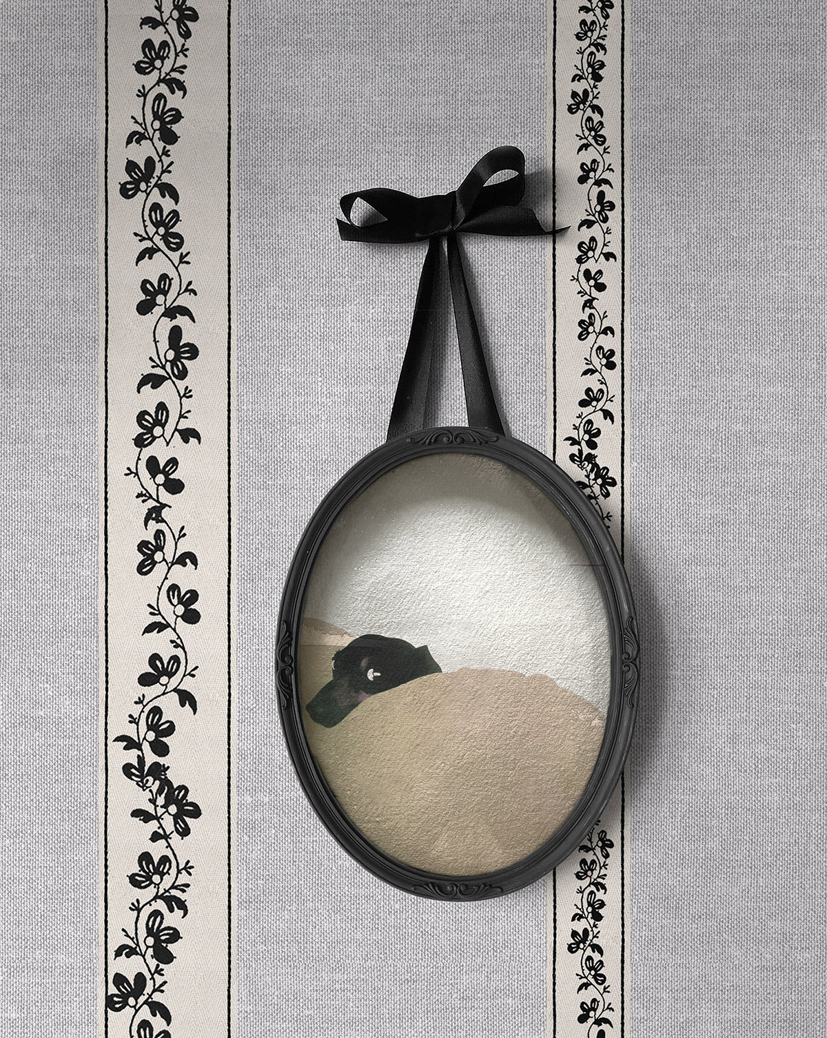 SOFIA GREY WALLPAPER (5m2 roll)