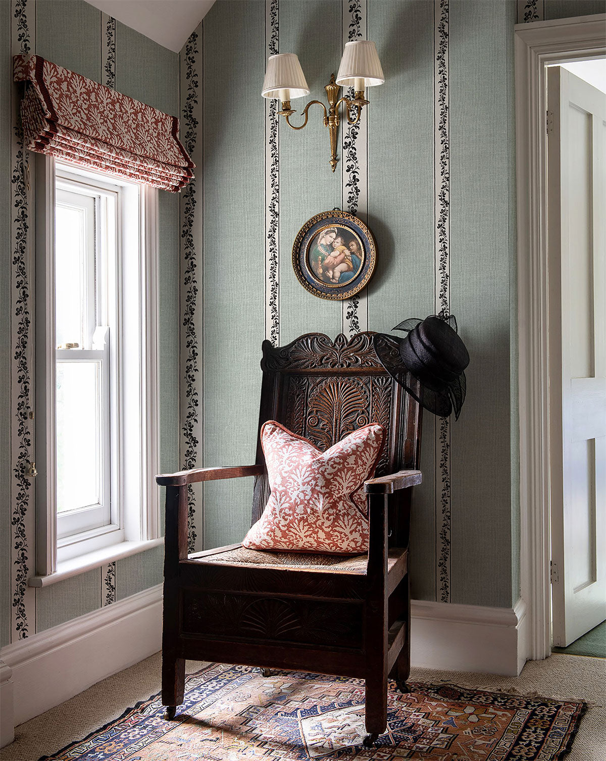 SOFIA GREEN WALLPAPER (5m2 roll)