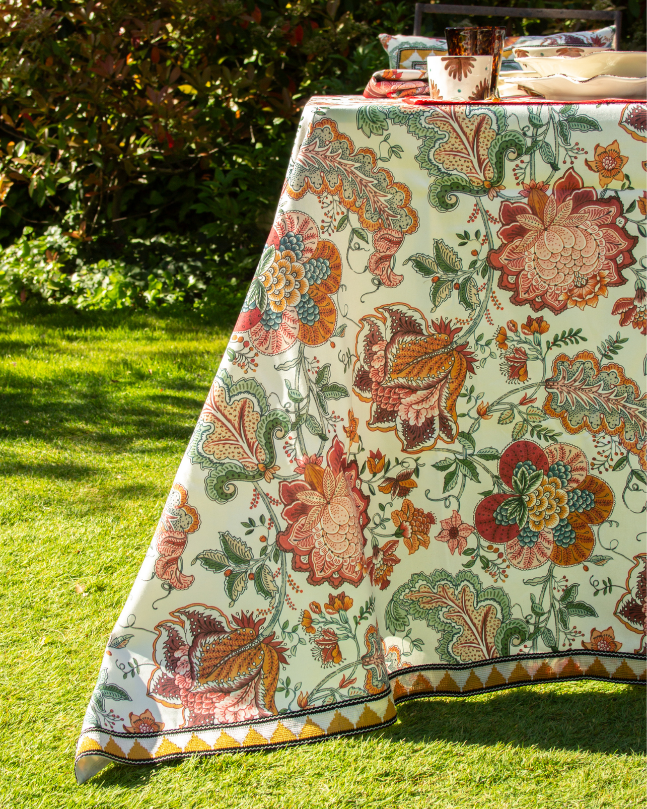 GARDENIA TABLECLOTH (Pink)
