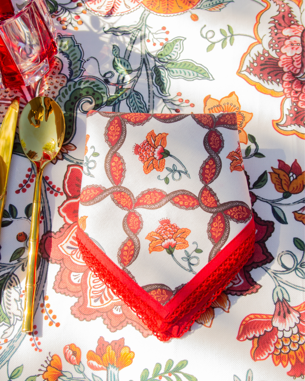 GARDENIA TABLECLOTH (Pink)