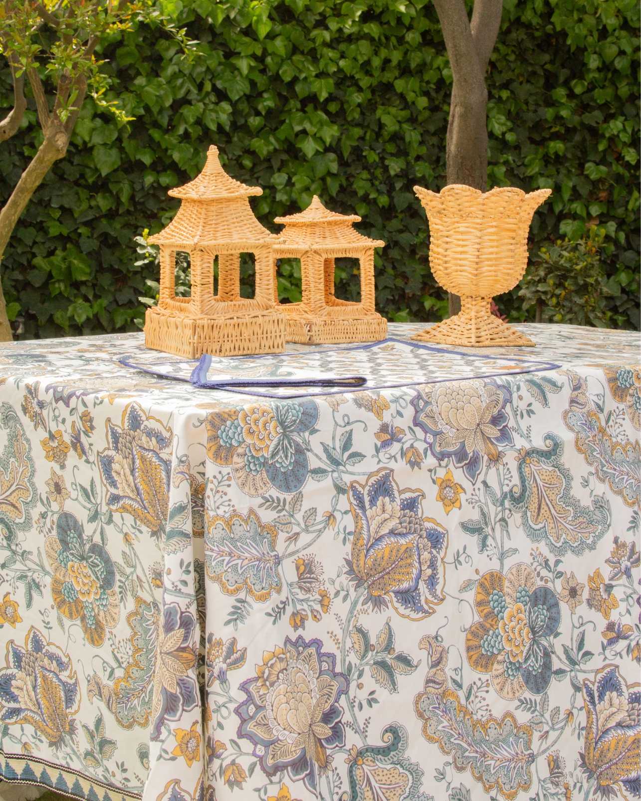 GARDENIA Tablecloth (Blue)