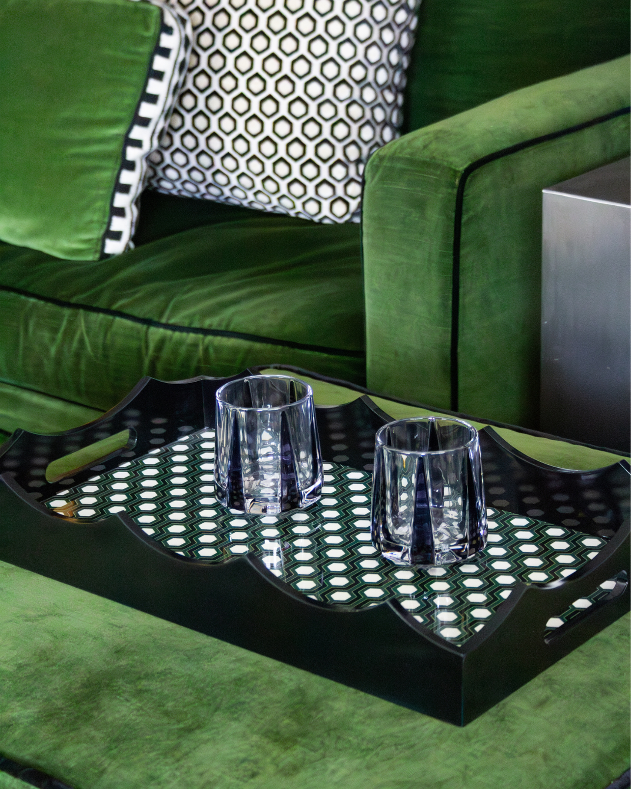 BANDEJA AURORA GRÁFICA (Verde y negro)