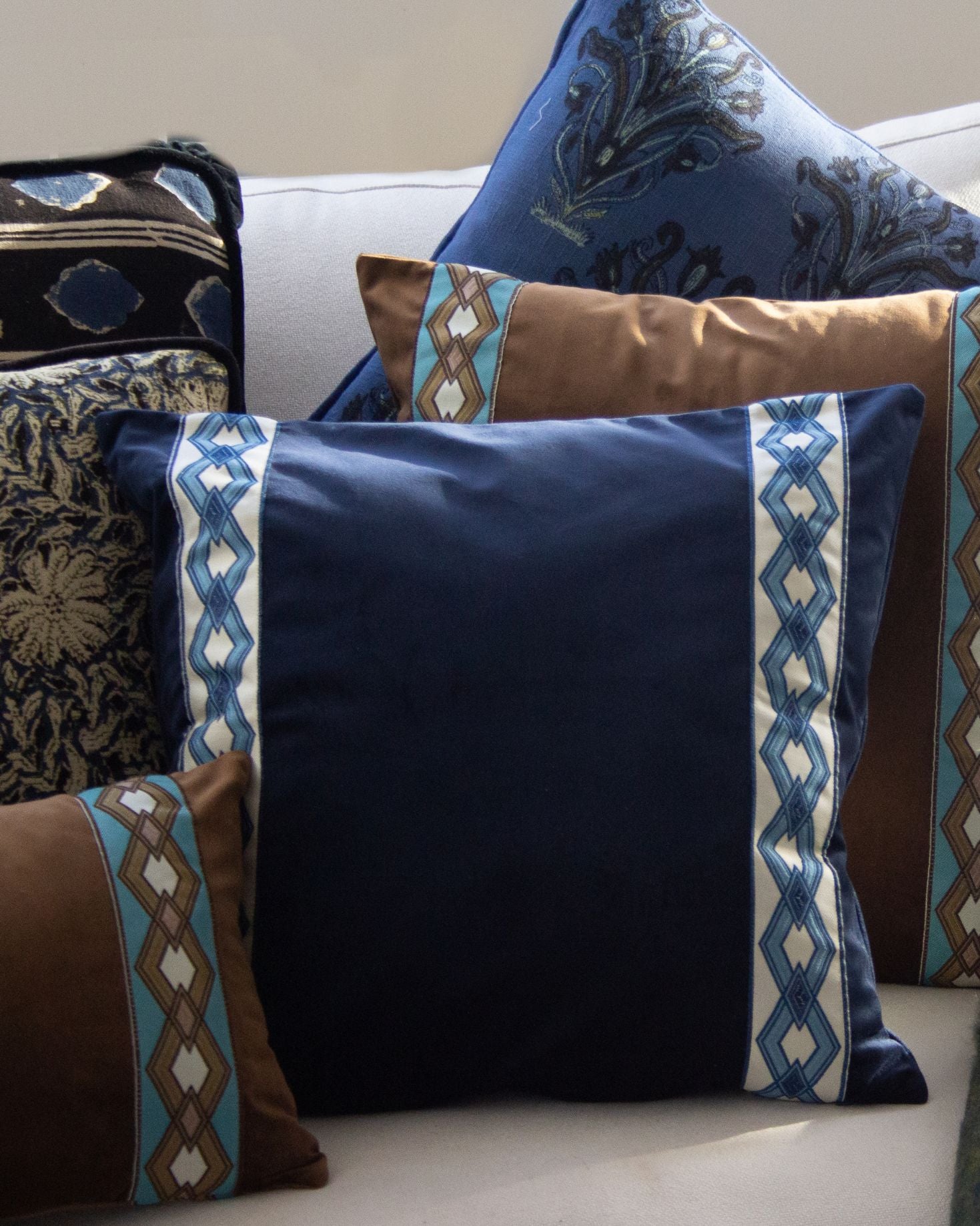LARGE BURGUNDY AVALANCHE CUSHION