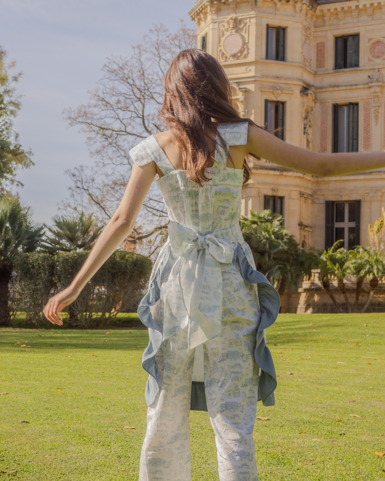 DELANTAL SILVER CROWN