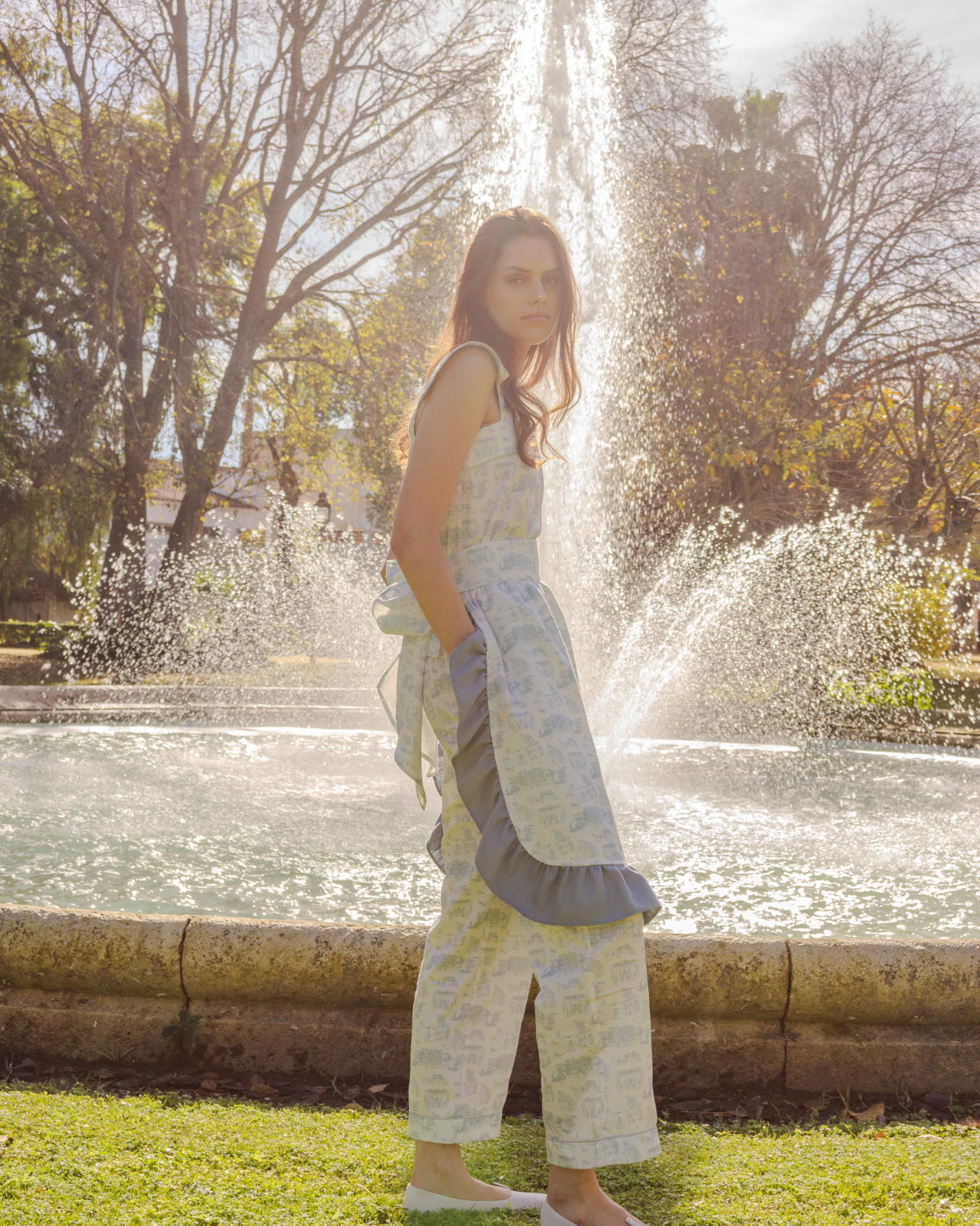 DELANTAL SILVER CROWN