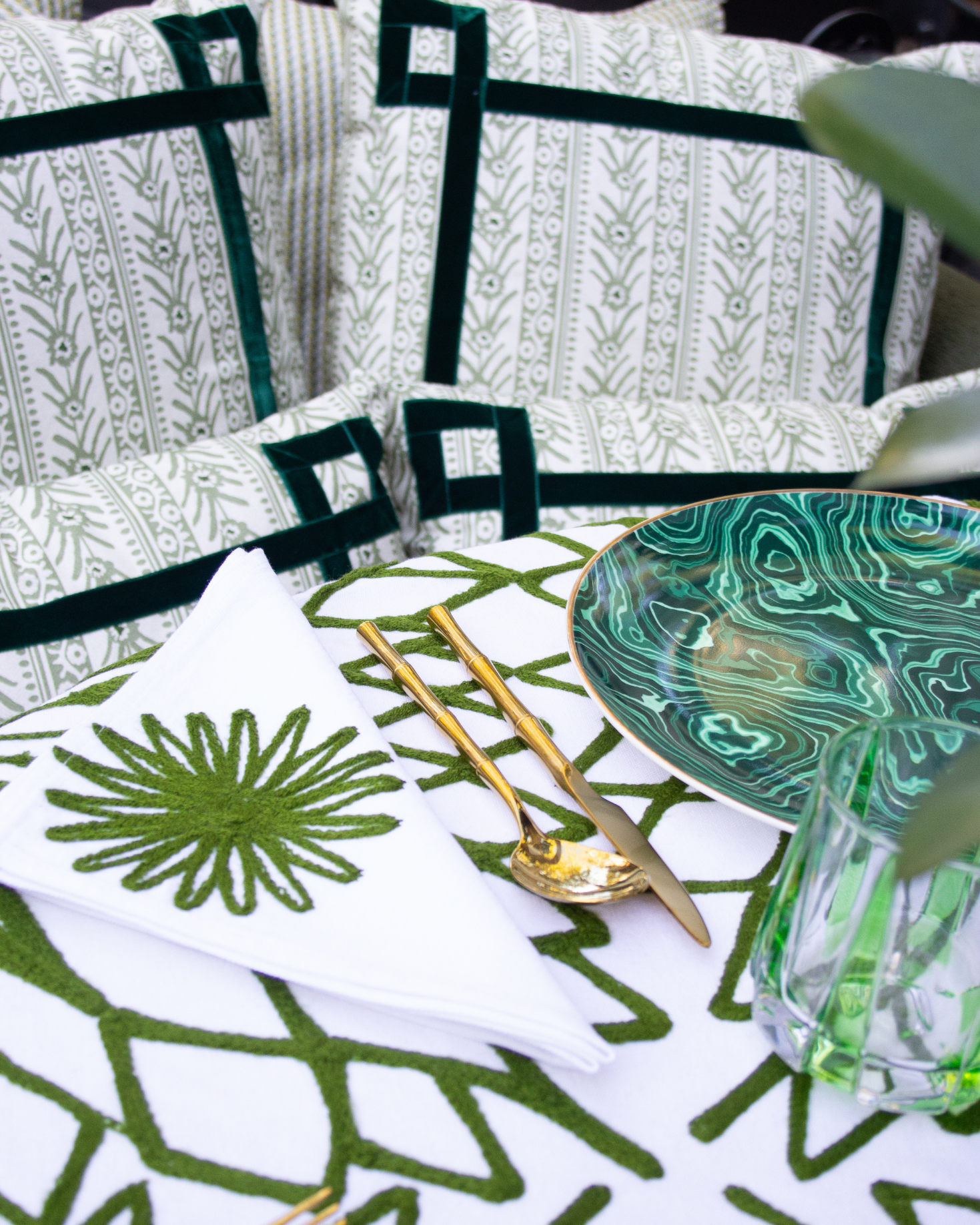 SET MANTEL Y SERVILLETAS CARDO VERDE