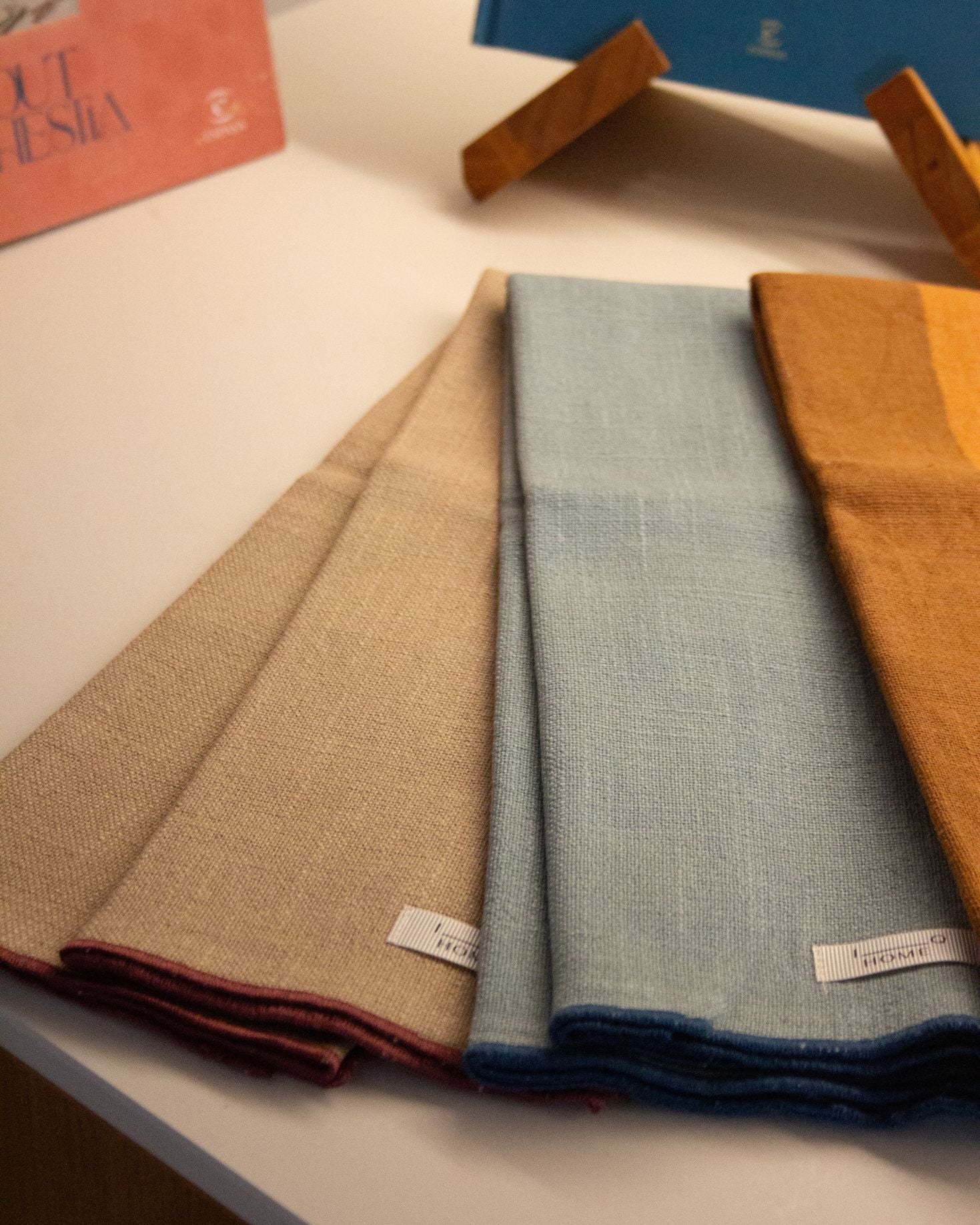 PACK OF TWO TOWELS (Sky blue and blue)