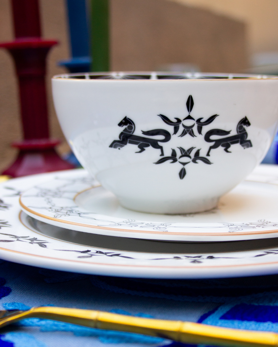 BLACK EQUESTRIAN BOWL