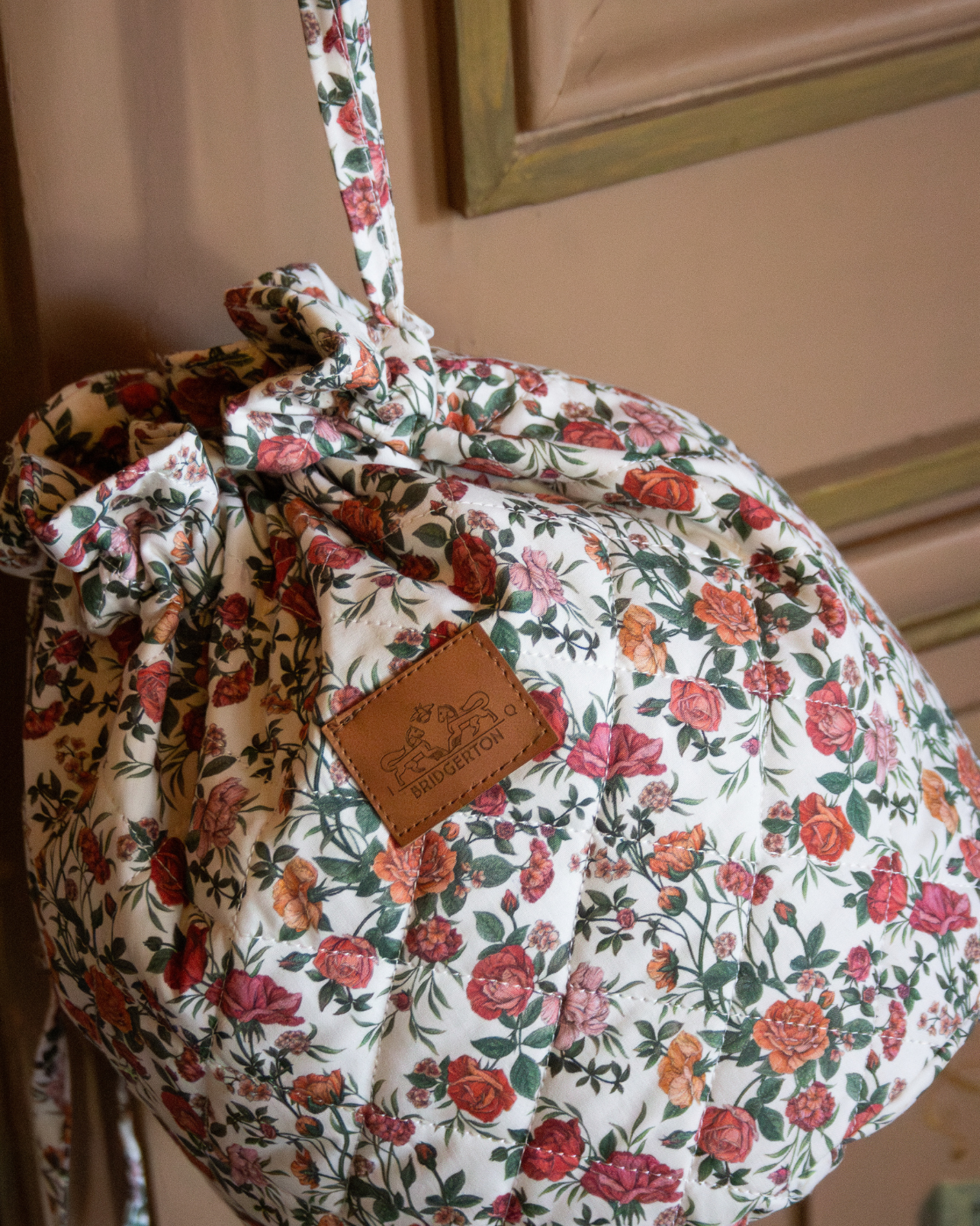 NECESER SACO ROSES COURT