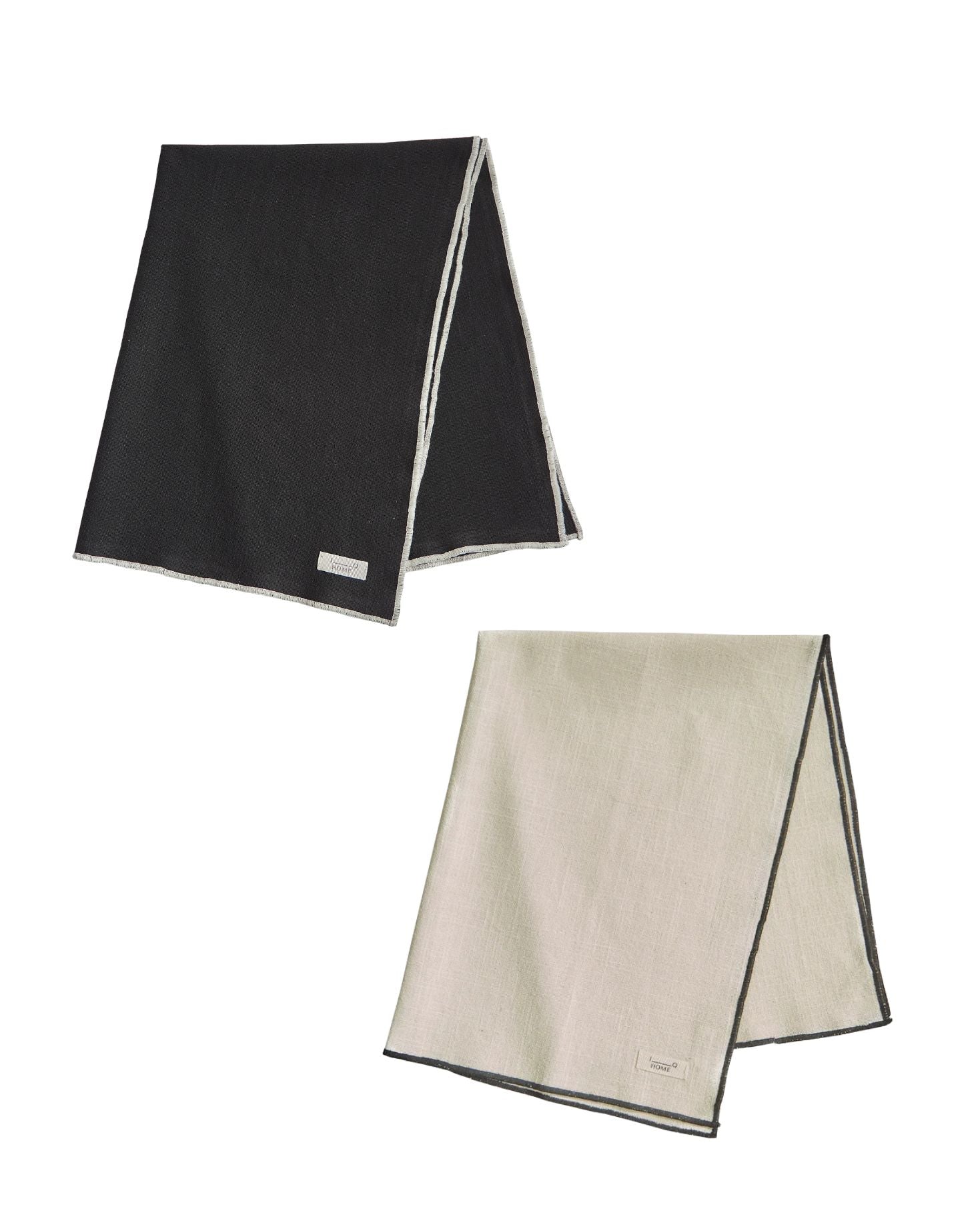 PACK OF TWO TOWELS (Black and White)