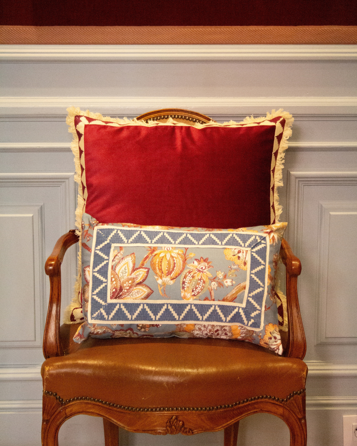 SMALL BURGUNDY CUSHION (Blue)