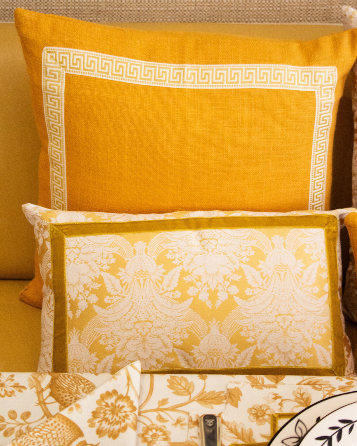COJÍN VERONA PEQUEÑO (Amarillo)