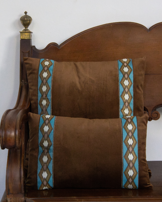 COJÍN CADENA PEQUEÑO (marrón)