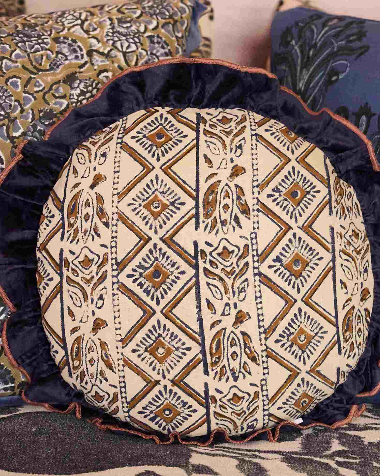 COJÍN TRIBAL