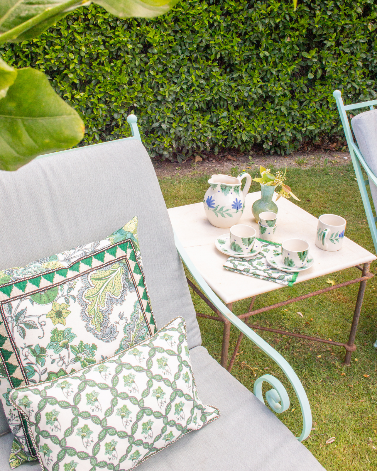 GARDENIA TRIAGE SMALL CUSHION (Green)