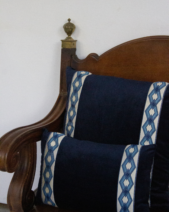 COJÍN CADENA GRANDE (azul)