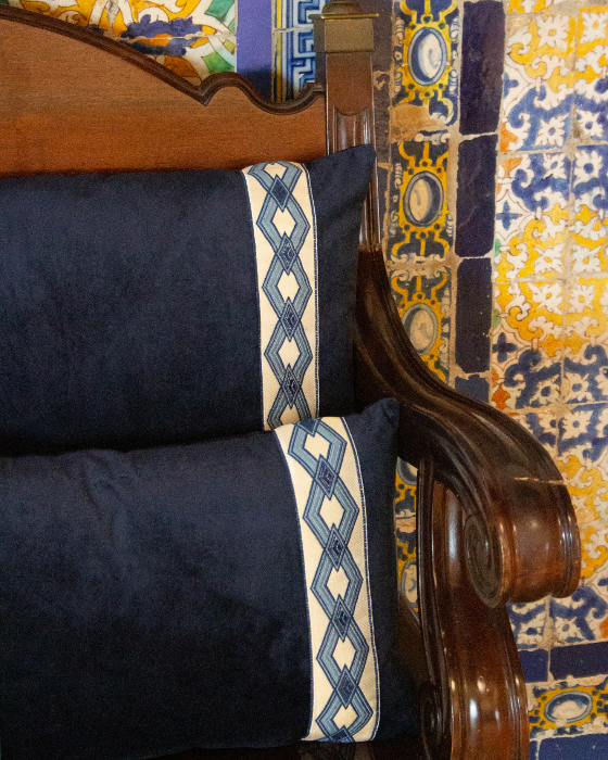 COJÍN CADENA GRANDE (azul)