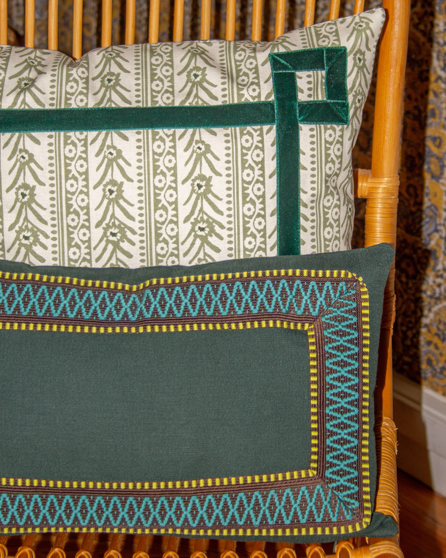 SMALL HEATHER CUSHION (green)